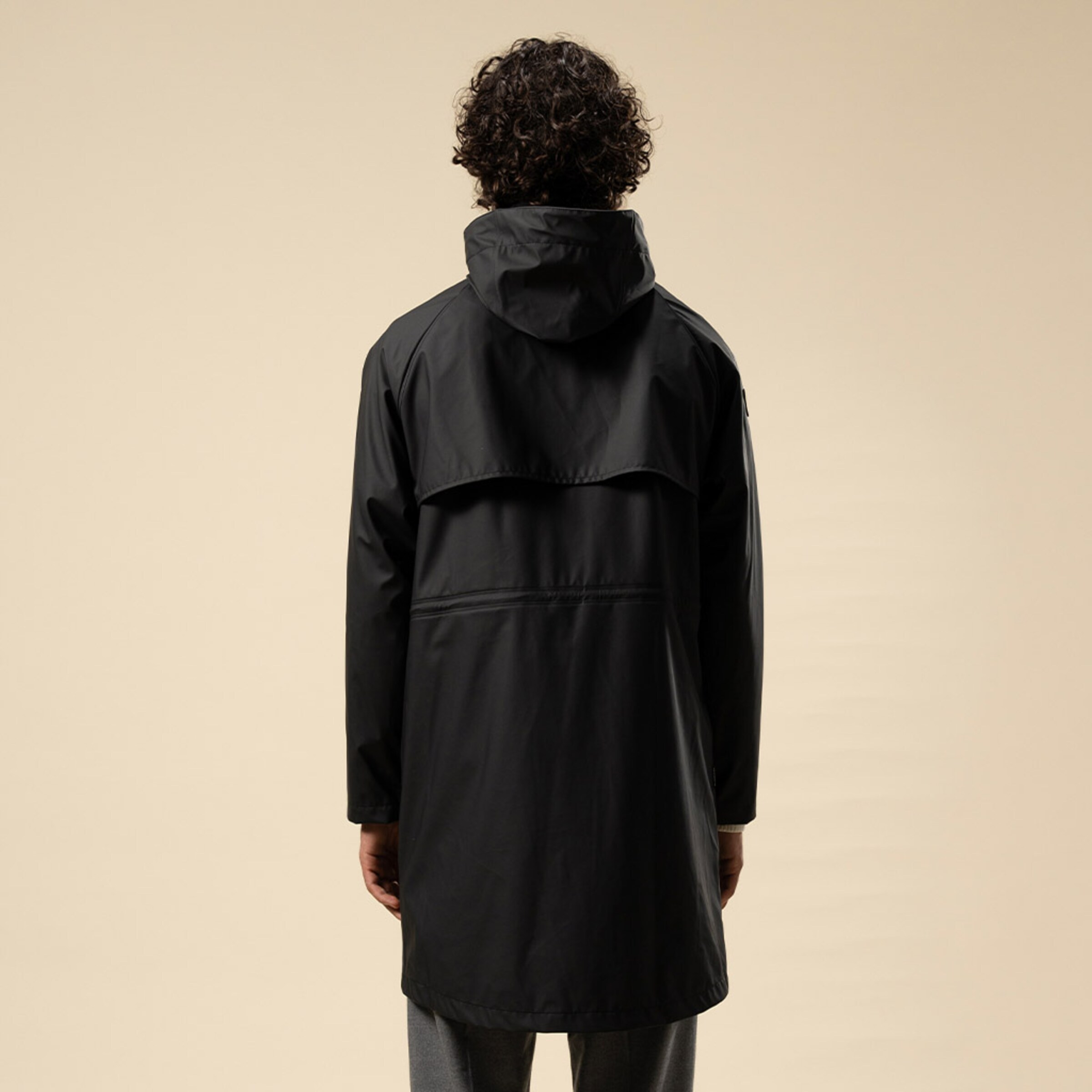 Veste imperméable longue noire de tous les jours