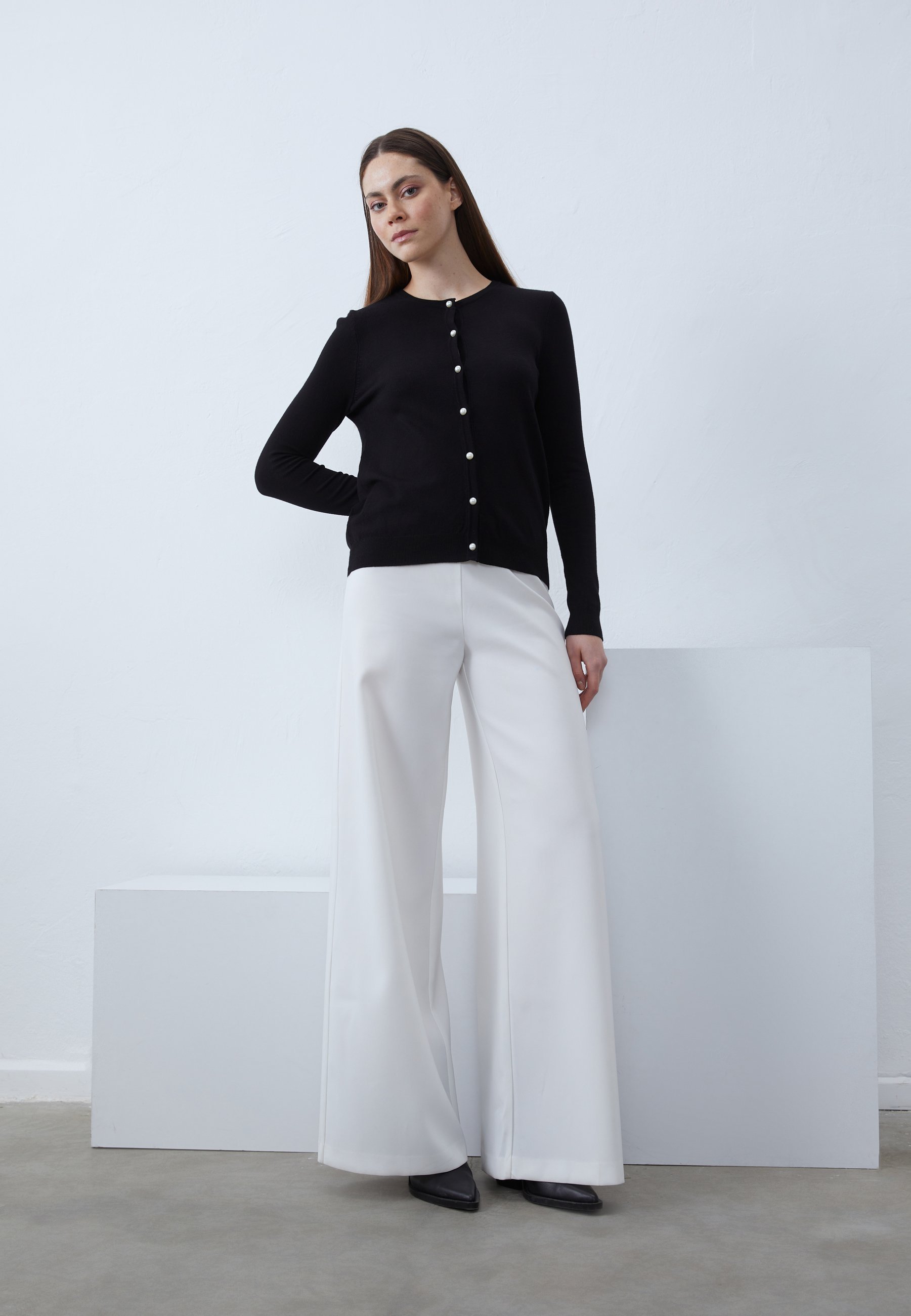 Anna Field Cardigan - schwarz