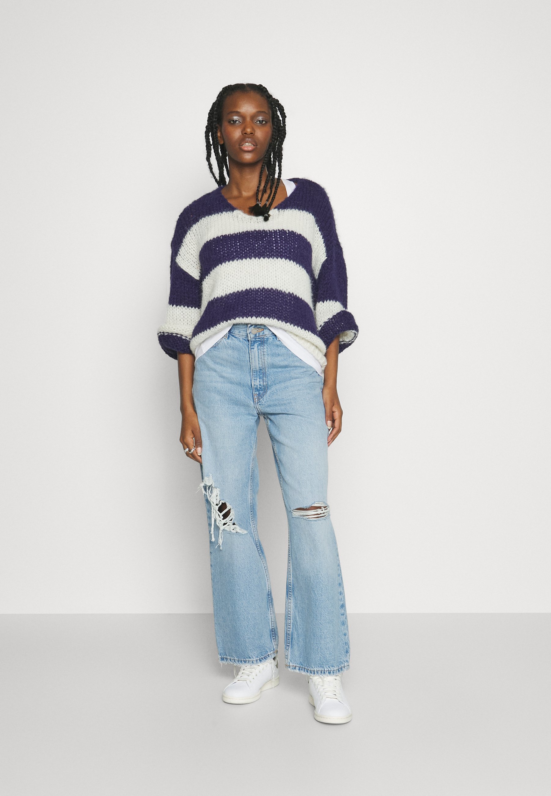 VMERIN STRIPE V NECK - Neule - astral aura/birchVero Moda