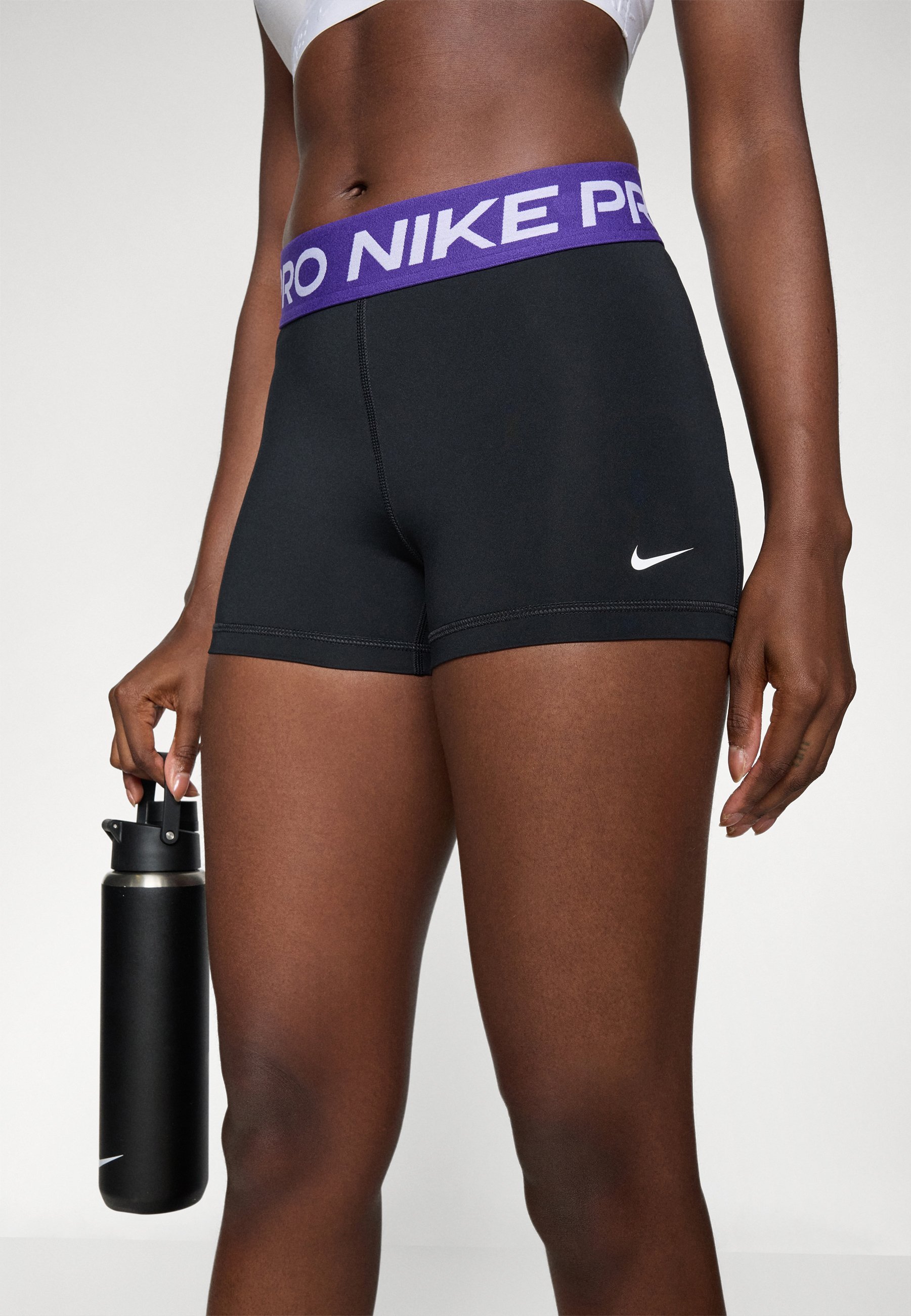 Nike Performance Shorts – Leggings – Schwarz/Court Purple/Weiß