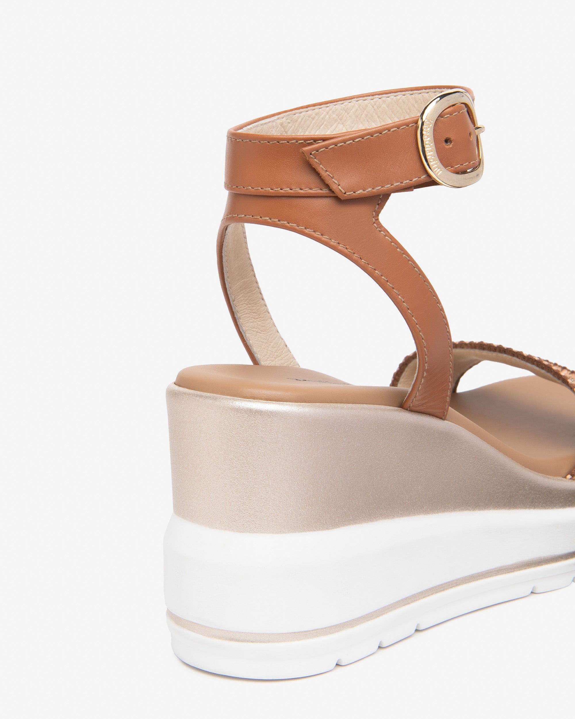  Damen-Sandalen aus Leder und Stoff