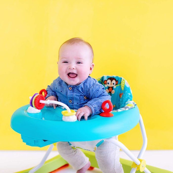 BRIGHT STARTS Sammenleggbar gåstol - Safari - Interaktive leker, justerbar høyde, babygave 6M+
