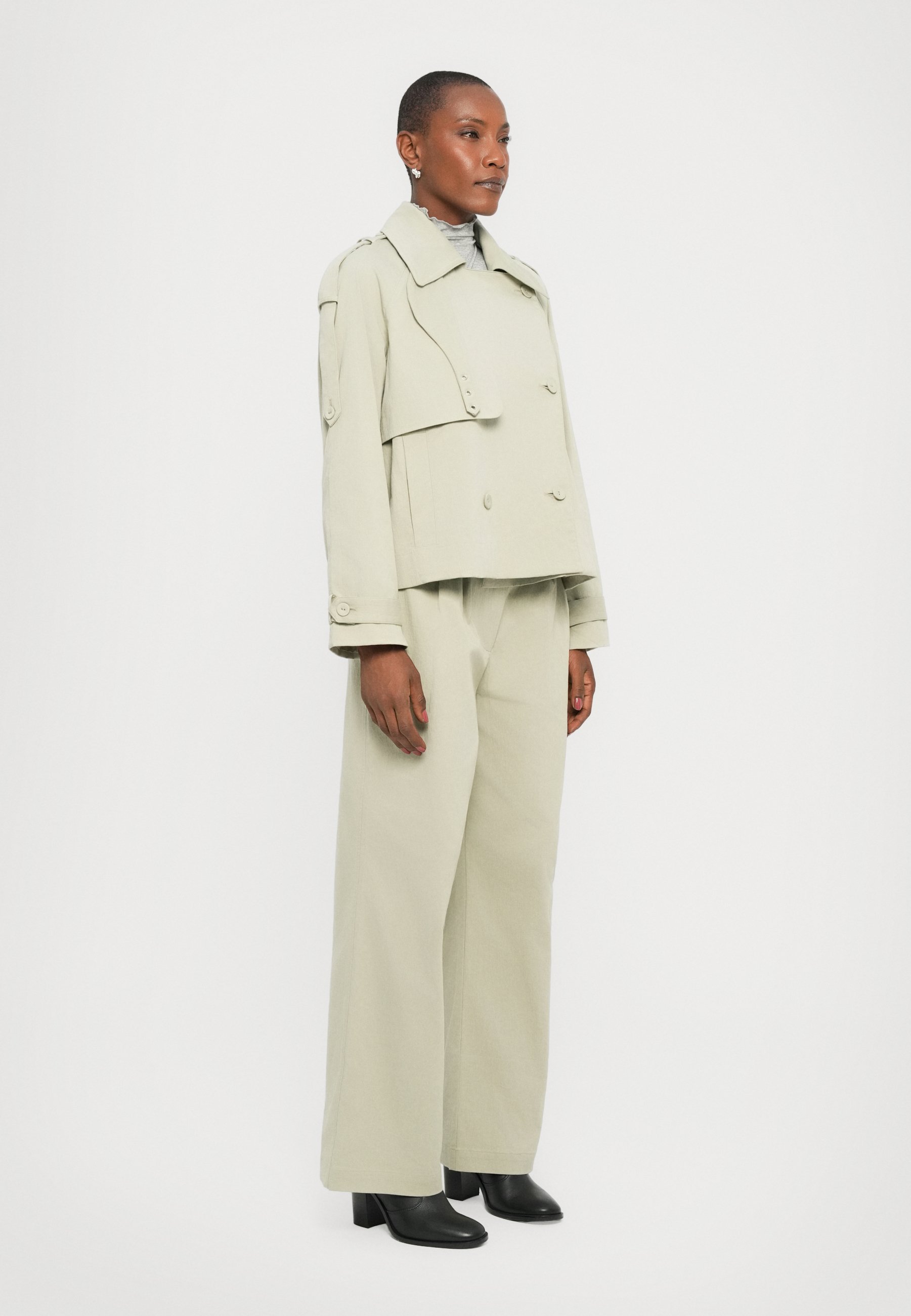 Trench-coat court YASMIN de Proenza Schouler White Label - Veste légère - Sauge