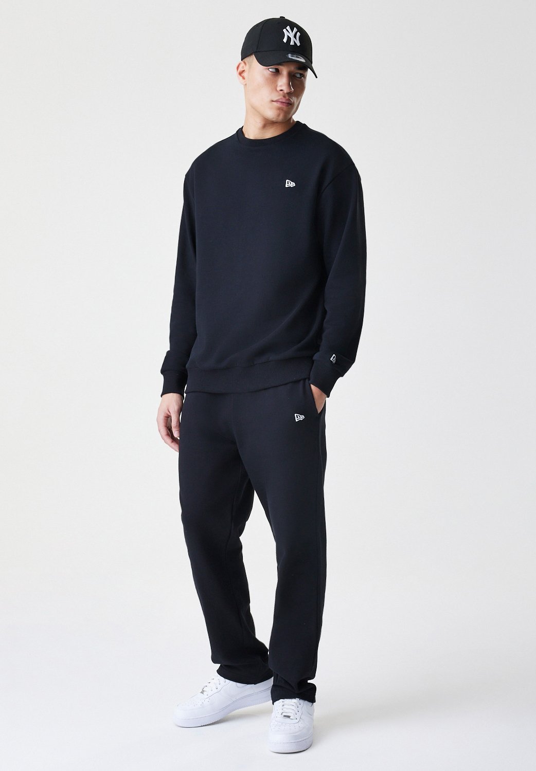 Naujosios eros megztiniai