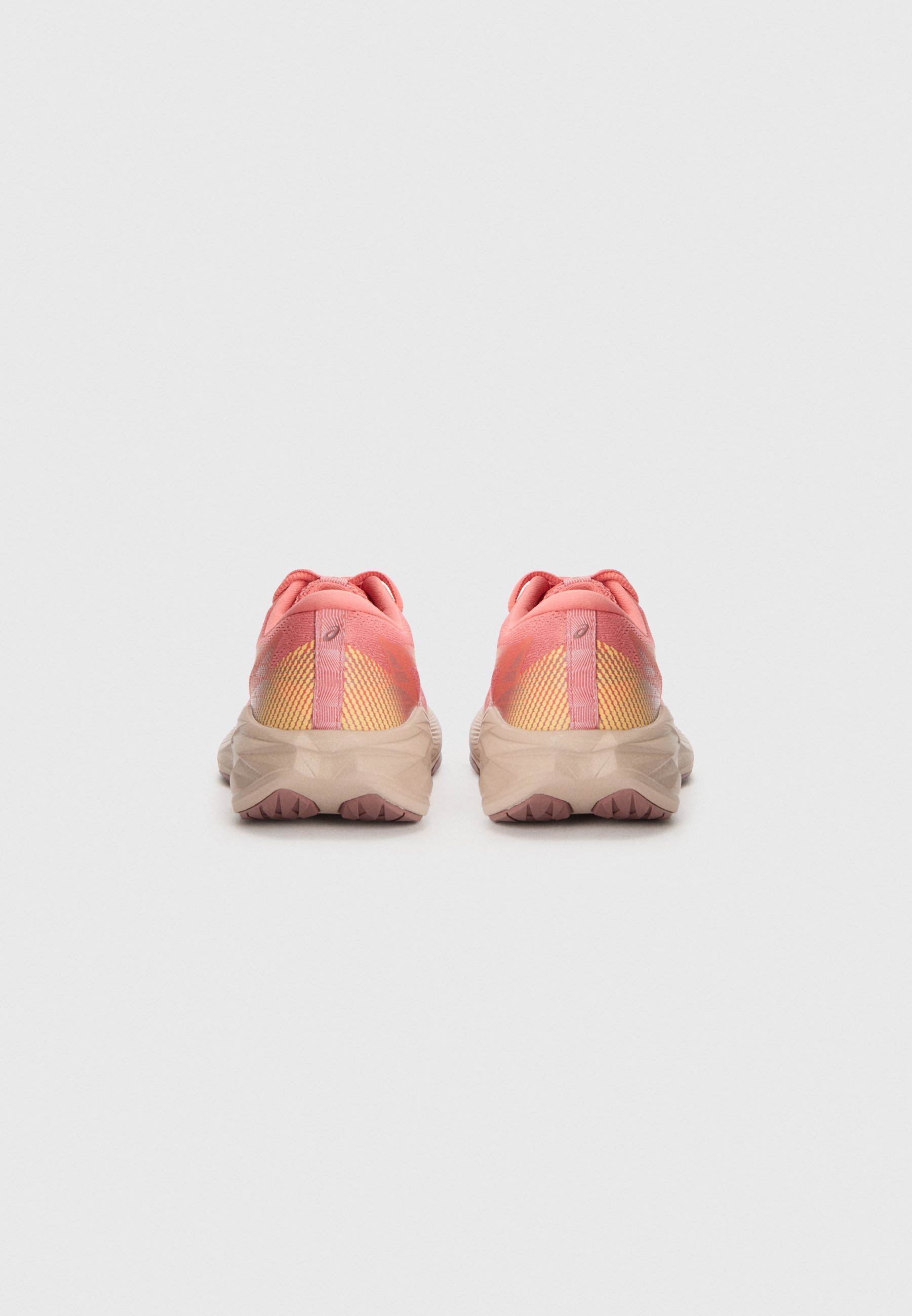 ASICS NOVABLAST 5 UNISEX - Scarpe da corsa su strada - rosa scuro argilla/rosso macerie