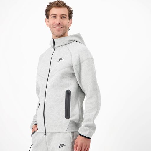  Nike Tech Fleece