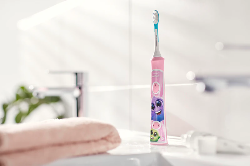 Escova de dentes elétrica sônica Philips Sonicare For Kids HX6352/42 para crianças com conexão Bluetooth.