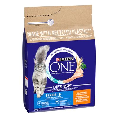 Hrană uscată pentru pisici PURINA ONE Senior 11+ cu pui și cereale integrale