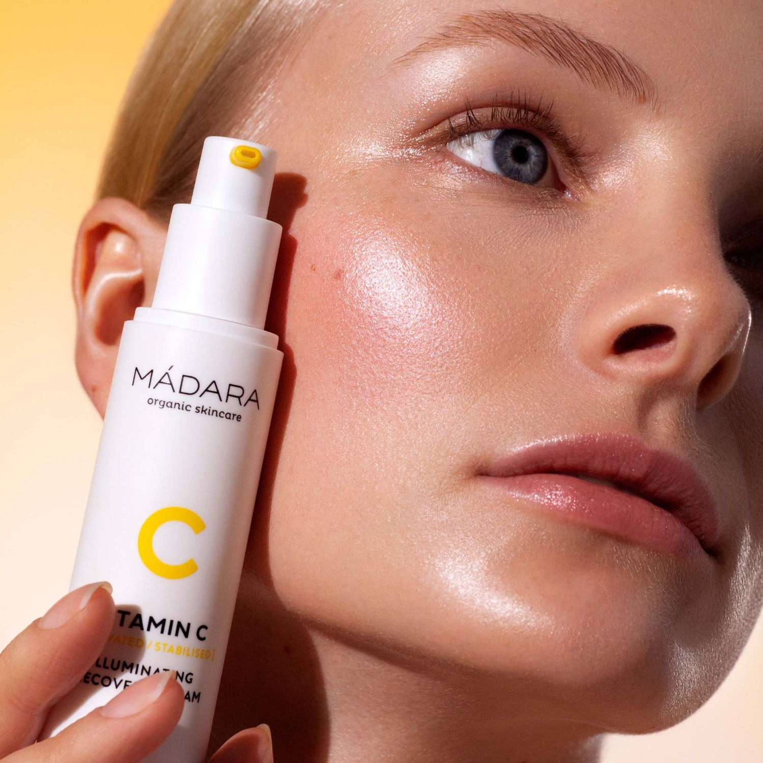 MÁDARA Crème Régénérante Illuminatrice À La Vitamine C