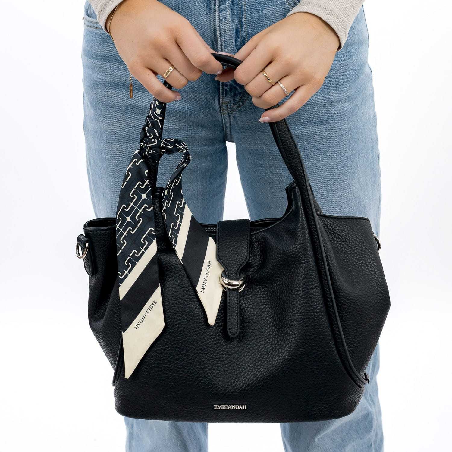 E&N Hasina iepirkumu soma EMILY & NOAH – 1 gab.