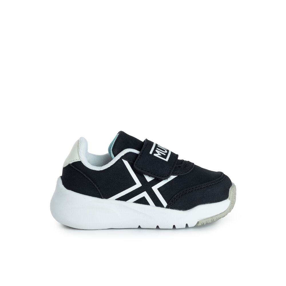  Buty Munich Chon 1600005 Czarne