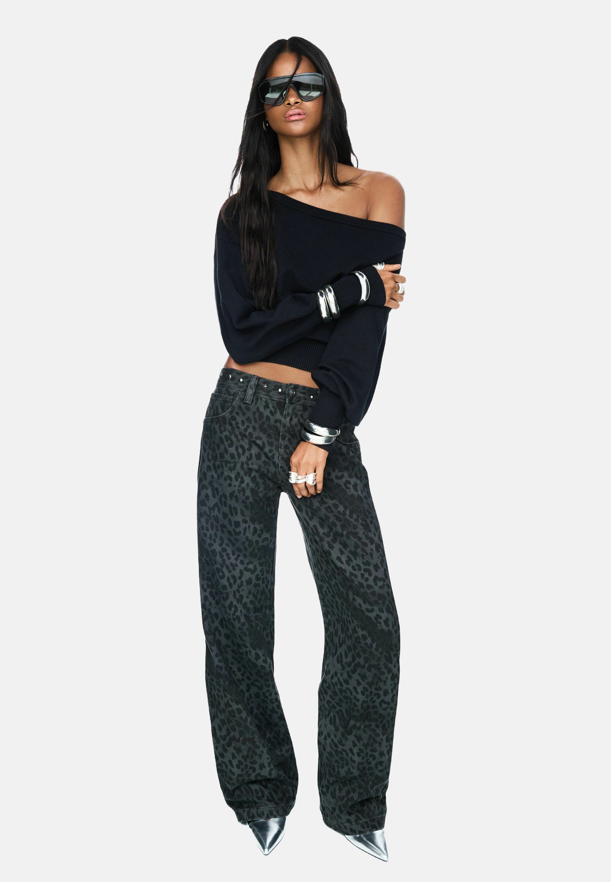 Bershka CON BORCHIE - Jeans larghi - blu grigio
