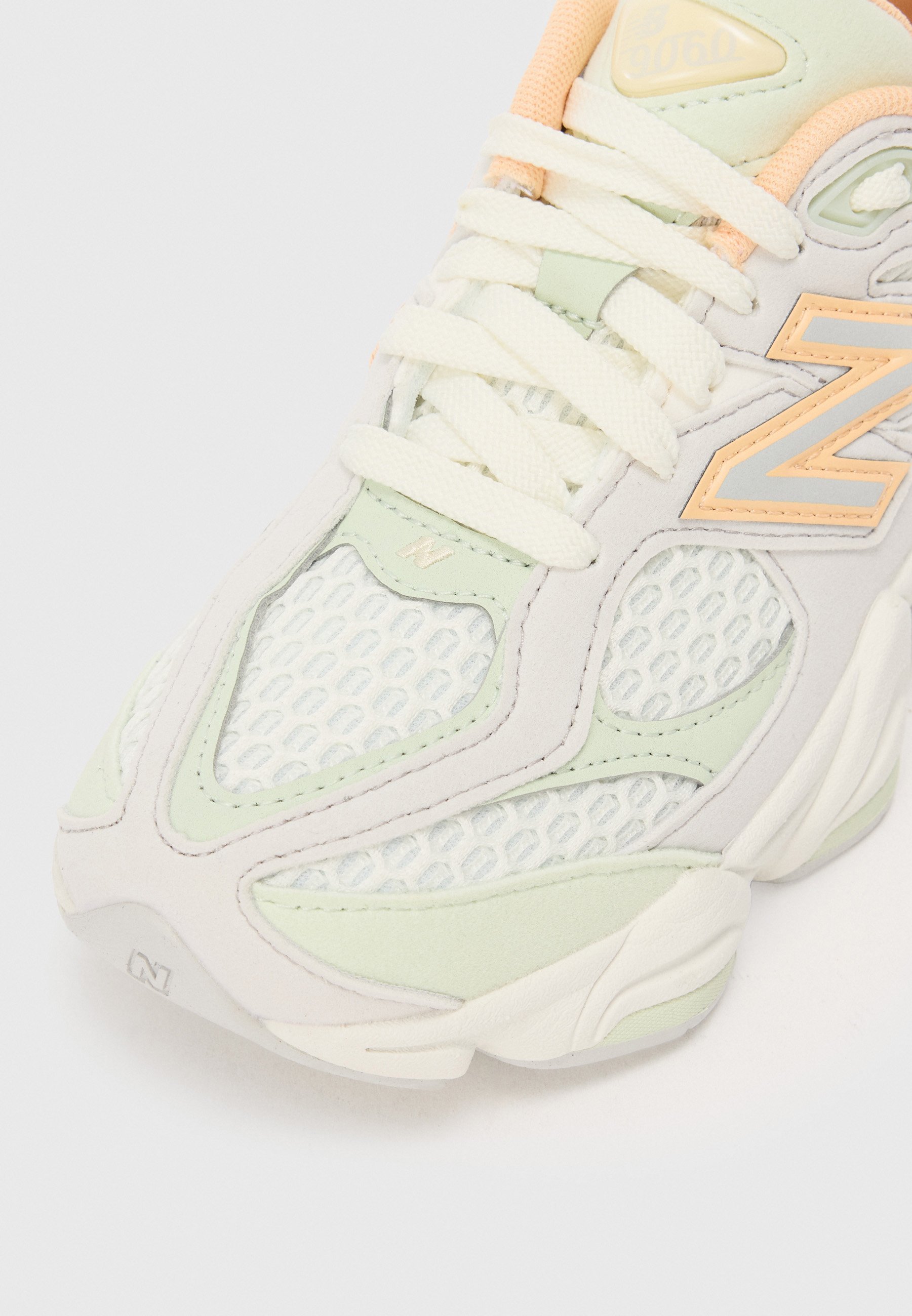 New Balance 9060 - Sneakers - zeezout