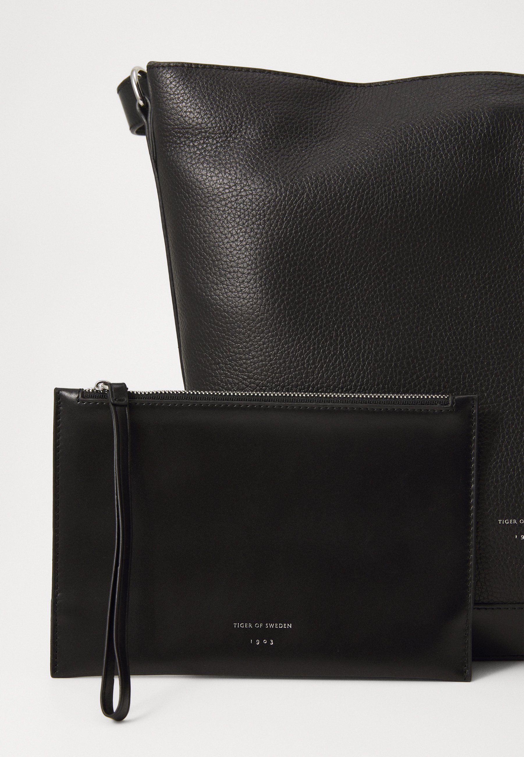 Tiger of Sweden FORU UNISEX - Torbica - črna
