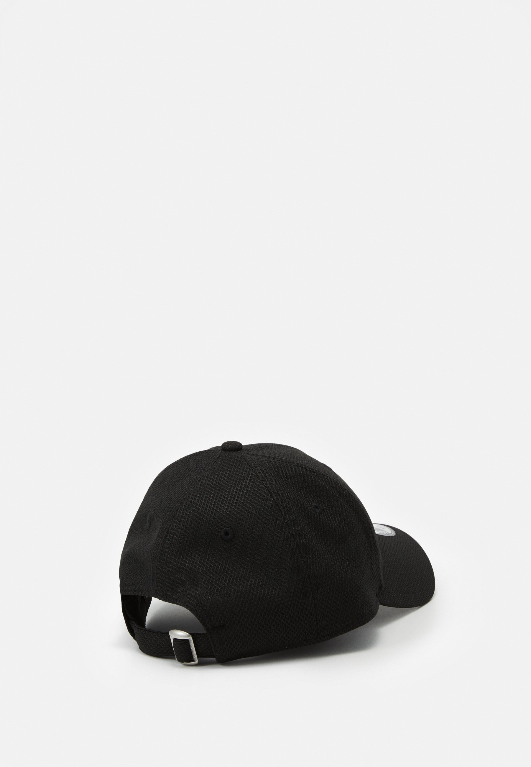 New Era petten