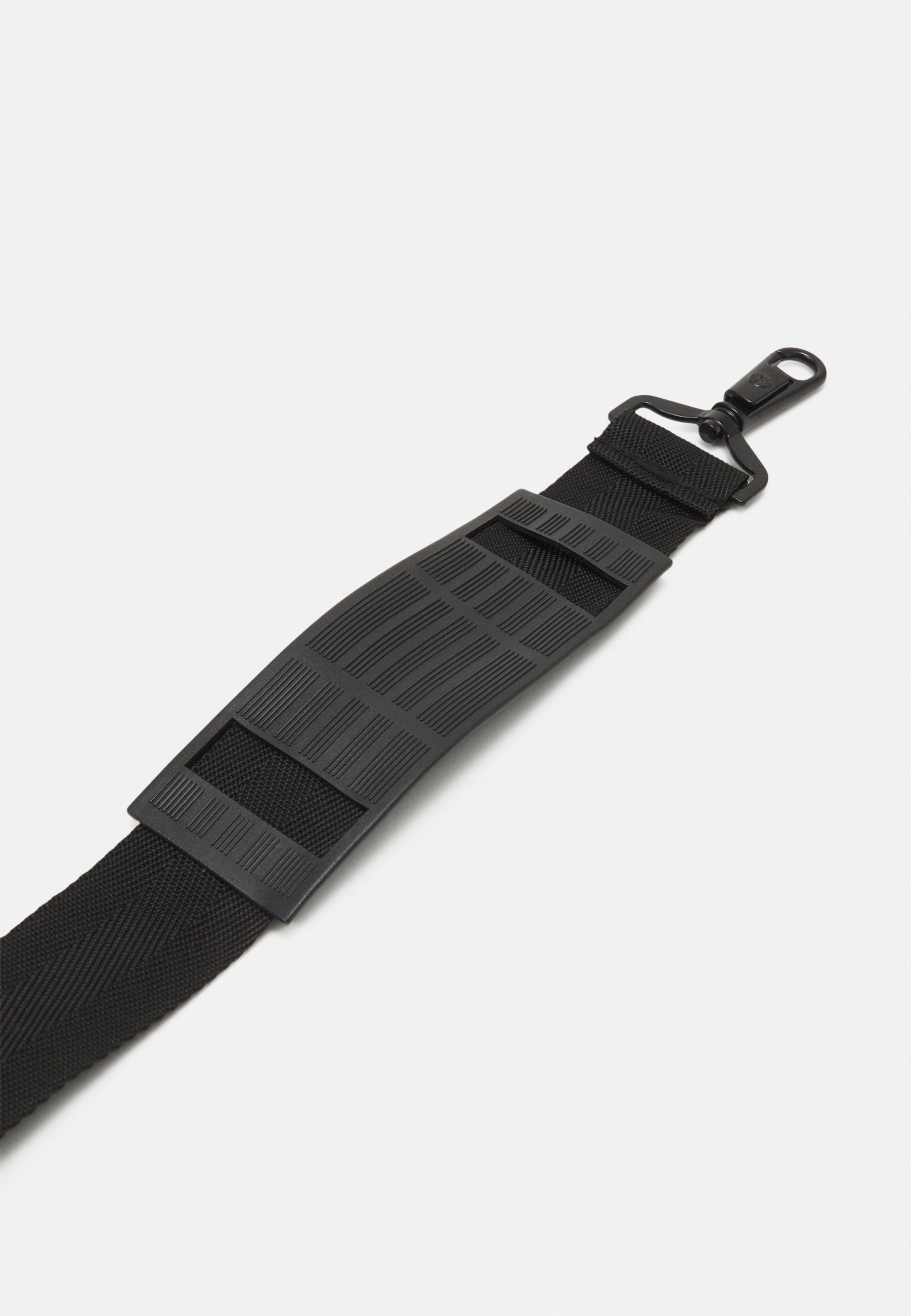 Guess CORE - Koffer op wielen - gitzwart