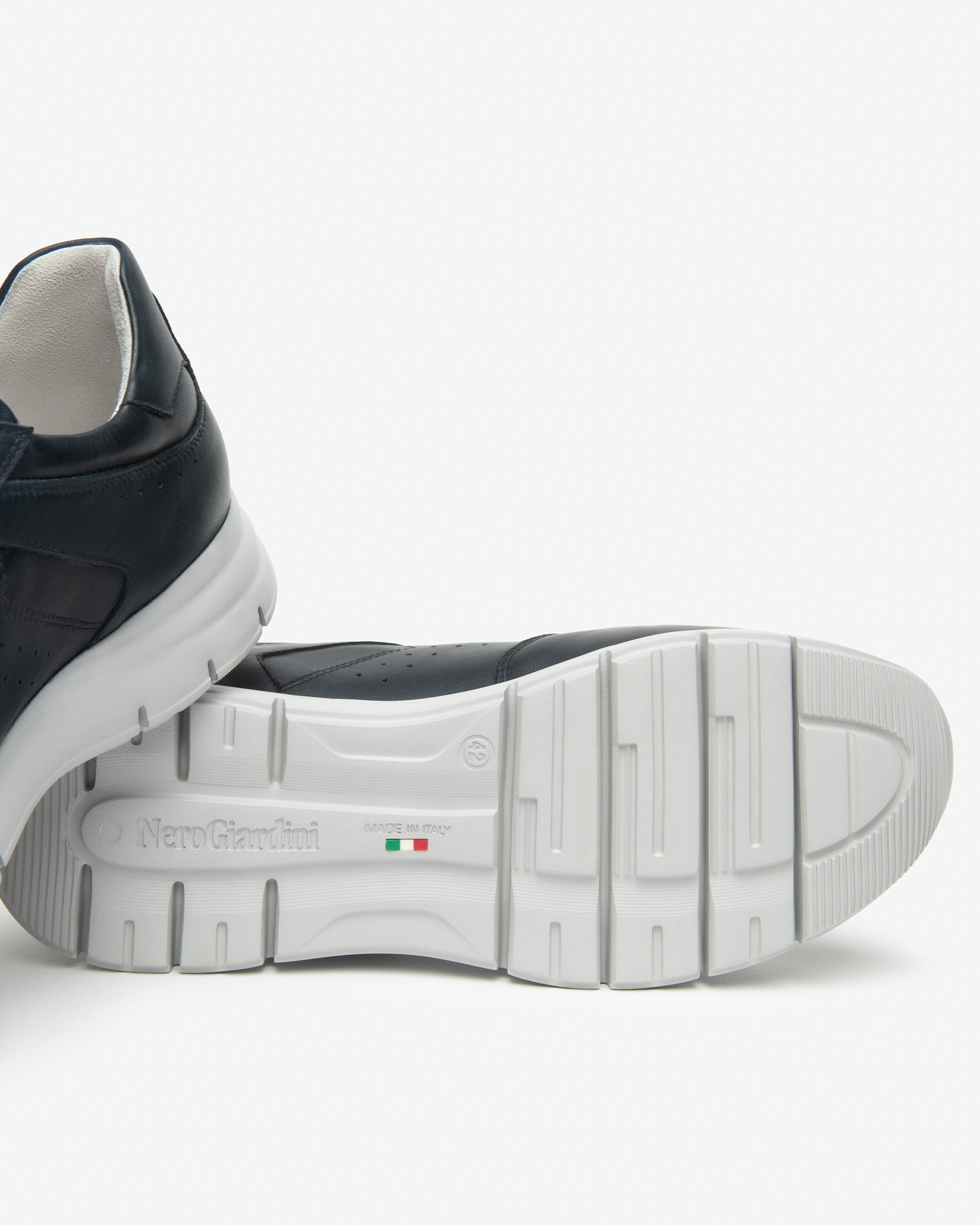  Herren-Sneaker aus Leder
