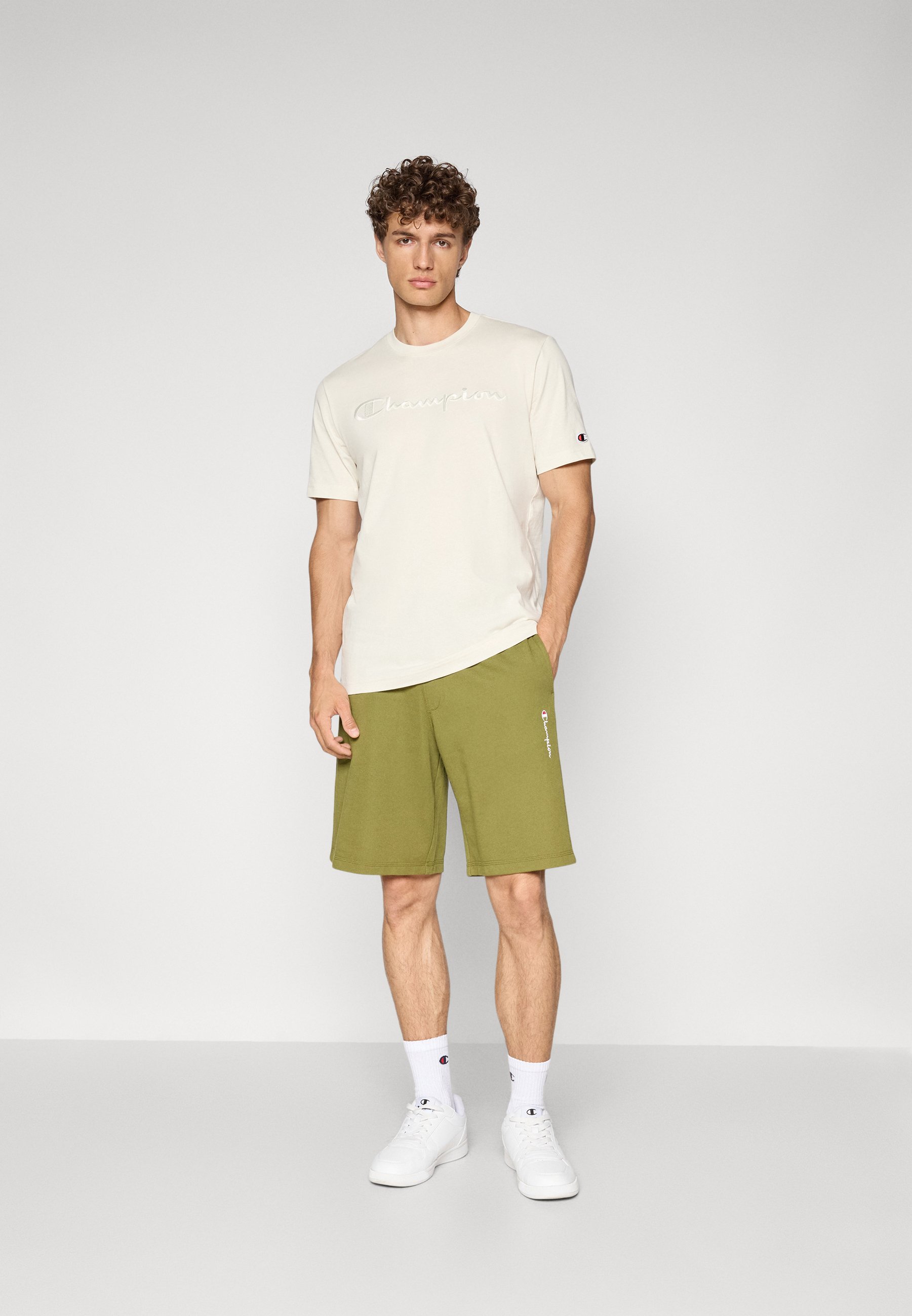 Champion ICONS TONAL CREWNECK CON LOGO GRANDE - T-shirt stampata - beige