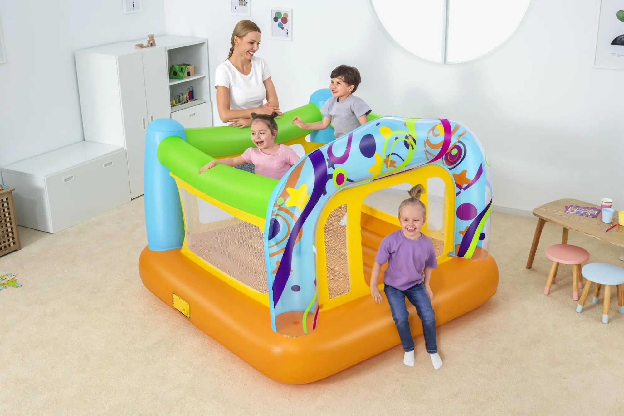 Bujaczek Bestway Swirls 'N Twirls z wbudowaną pompką