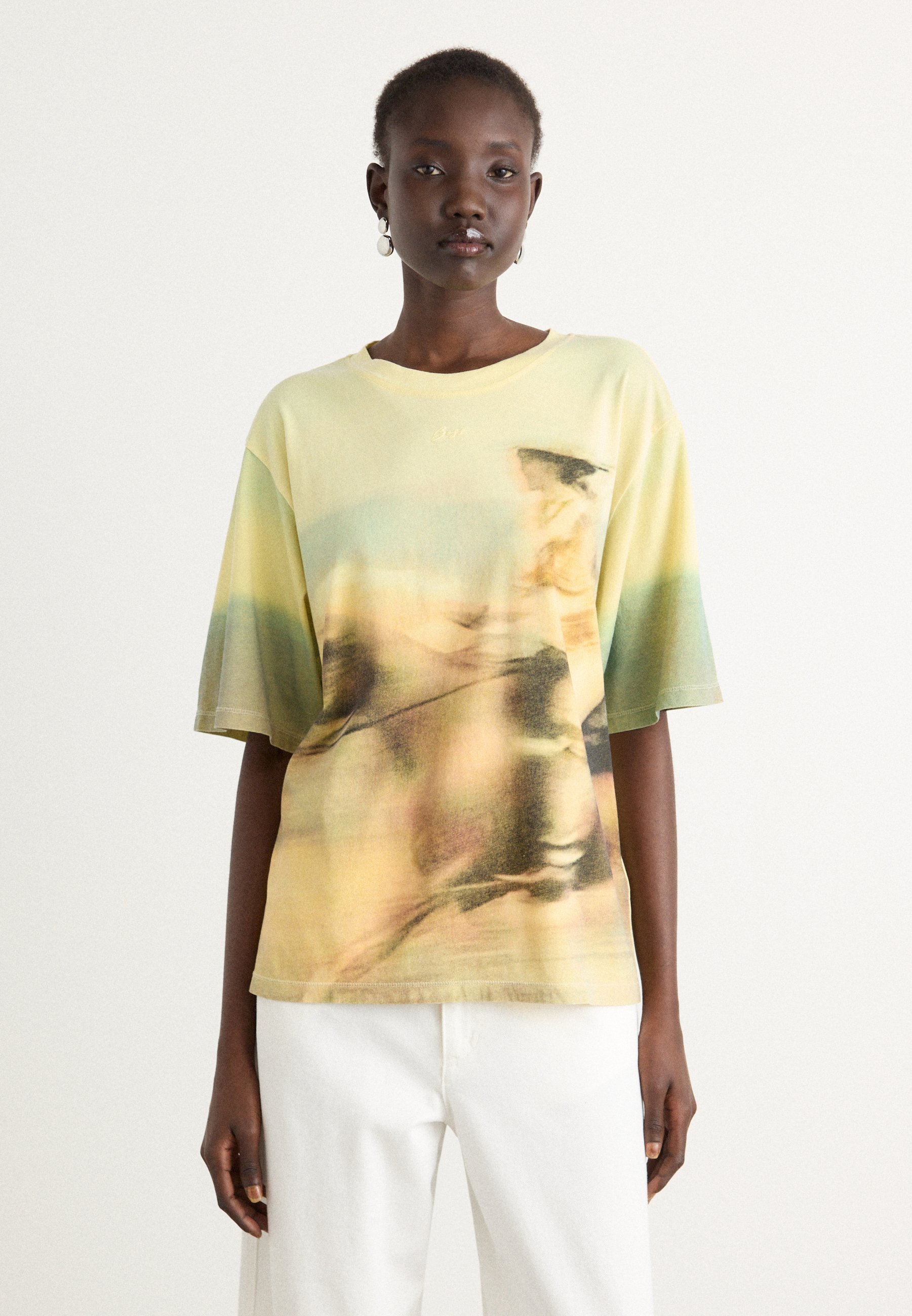 BOSS ENIS - T-shirt met print - licht pastelgeel