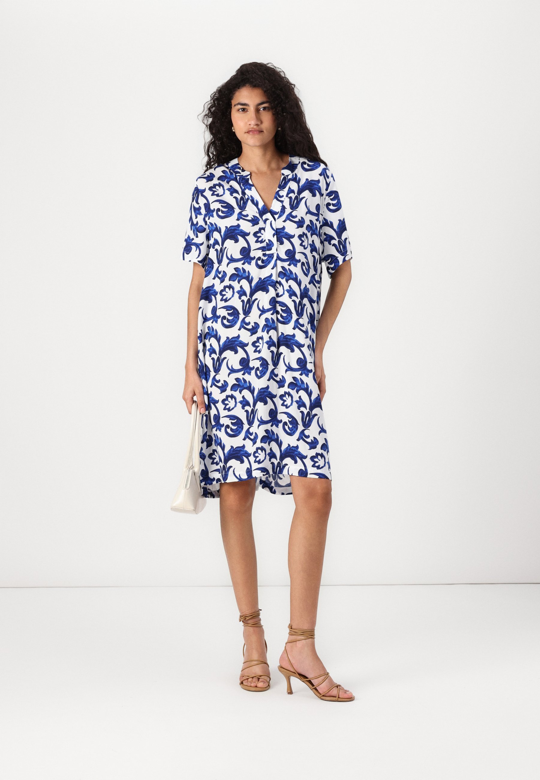 ONLY ONLSUSI LIFE V-HALS TUNIEKJURK - Dagjurk - bakenblauw