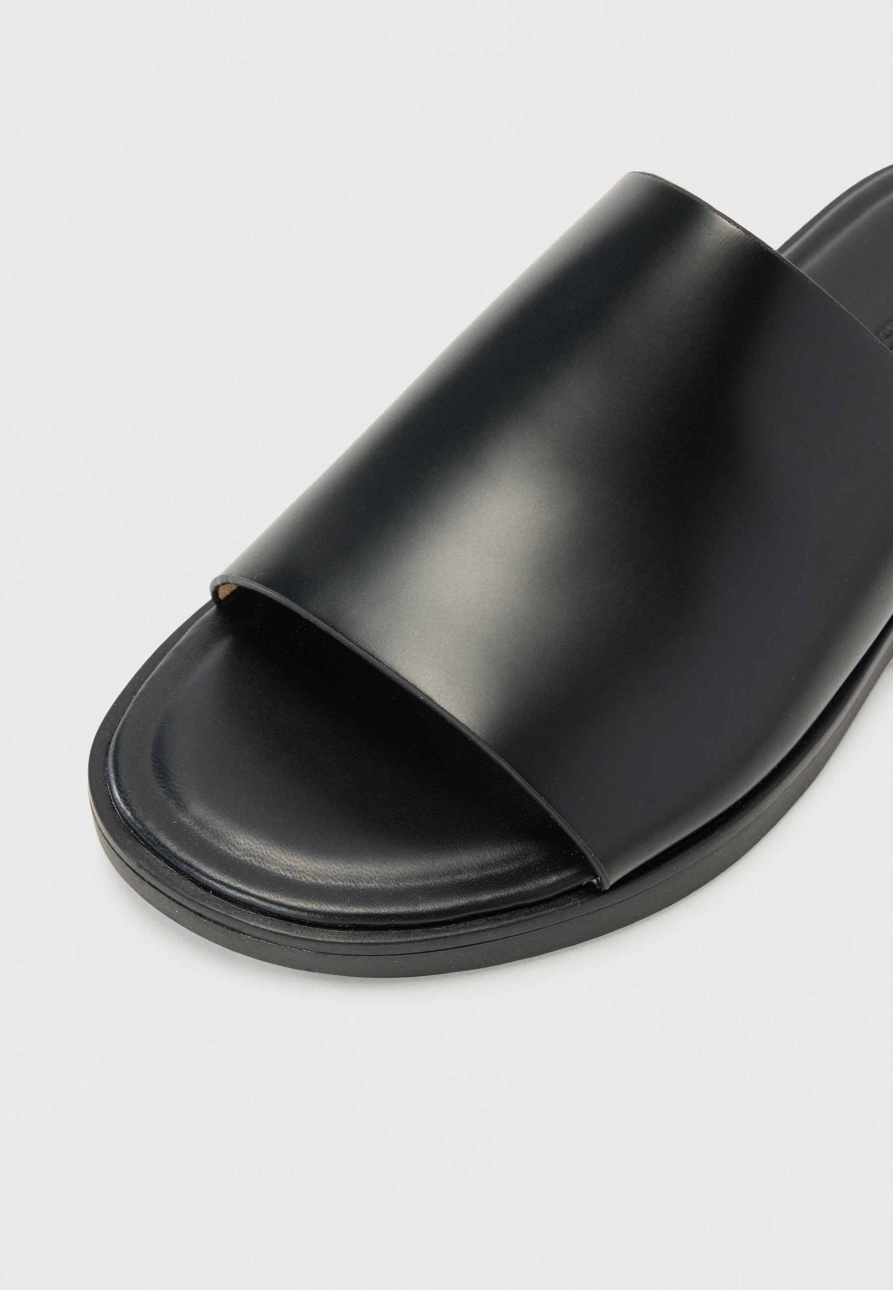 Noem het lente TALBOT - Slippers - zwart