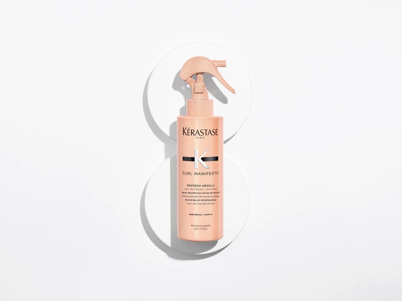 Kérastase Curl Manifesto Refresh Absolu atsvaidzinošs sprejs cirtainiem un viļņainiem matiem