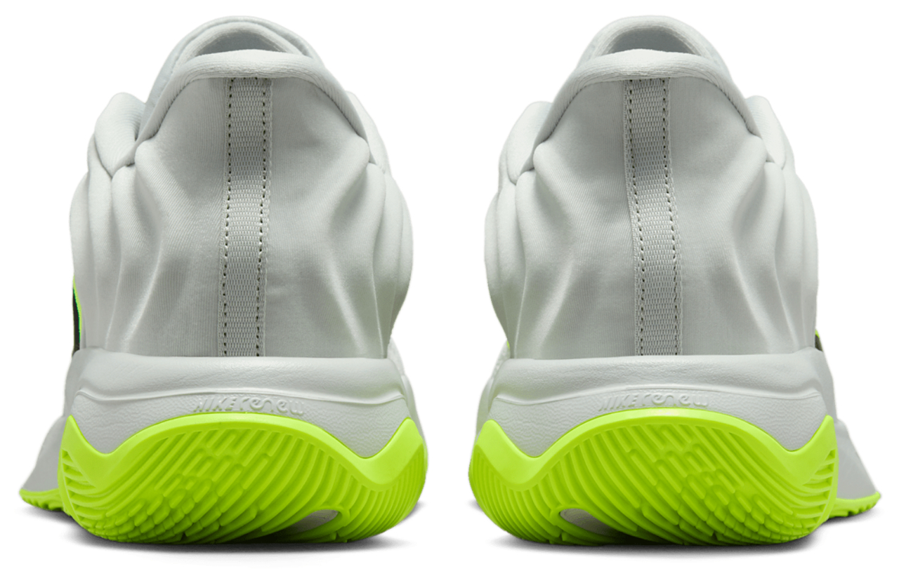Nike Giannis Immortality 4