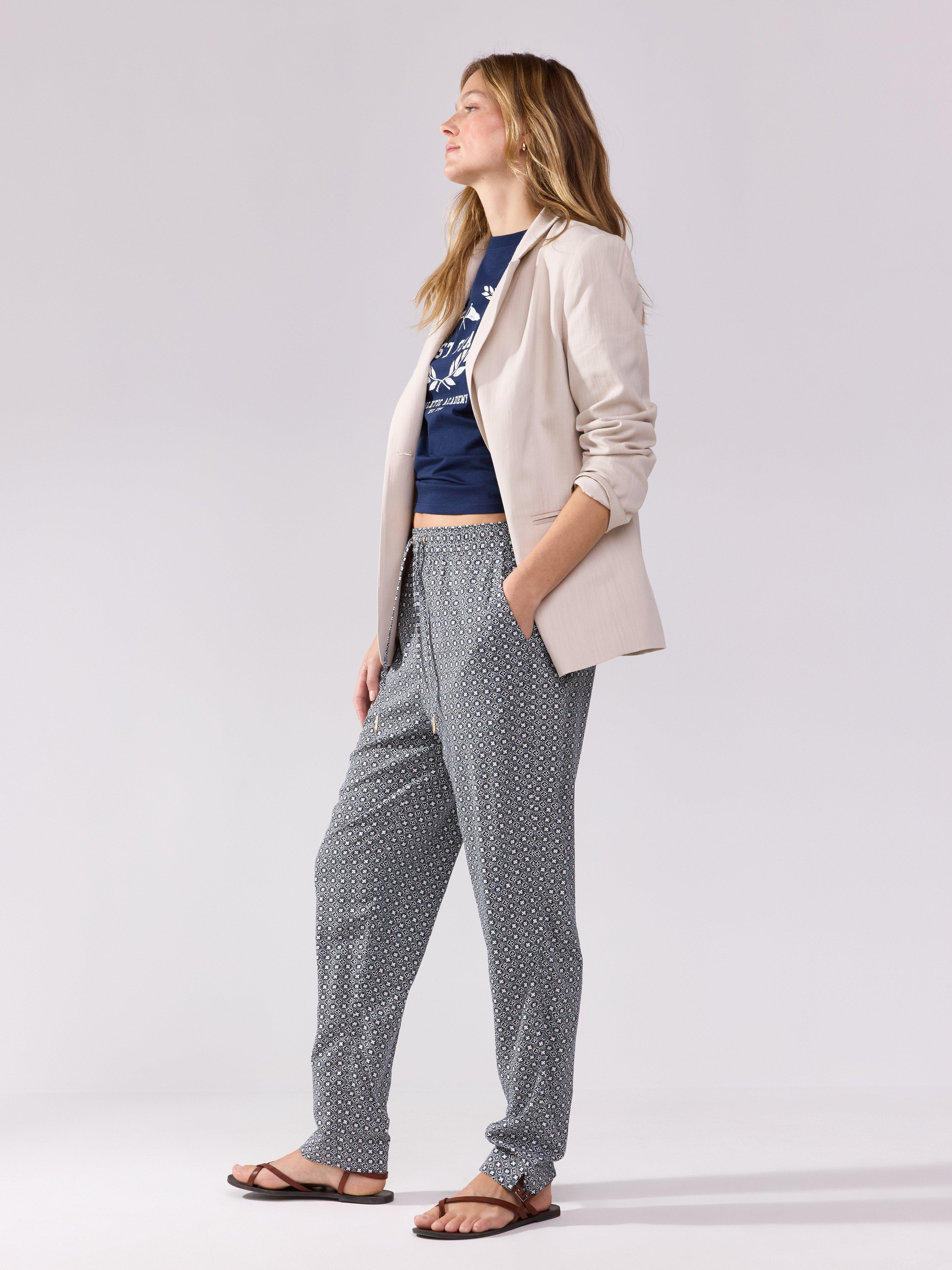 Calça cropped afunilada AVA azul marinho escuro