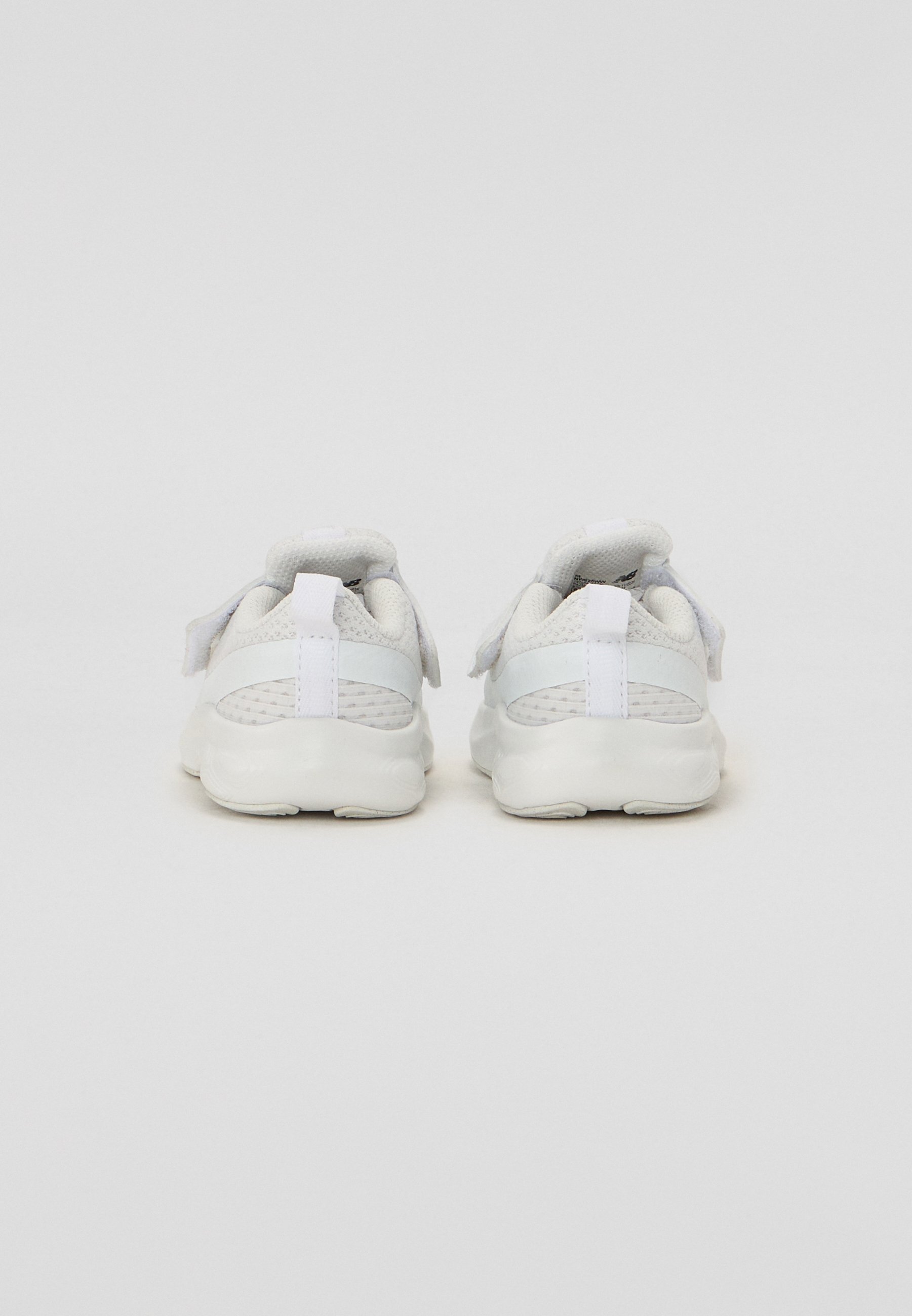 New Balance FRESH FOAM 625 UNISEX - Straßenlaufschuhe - weiß