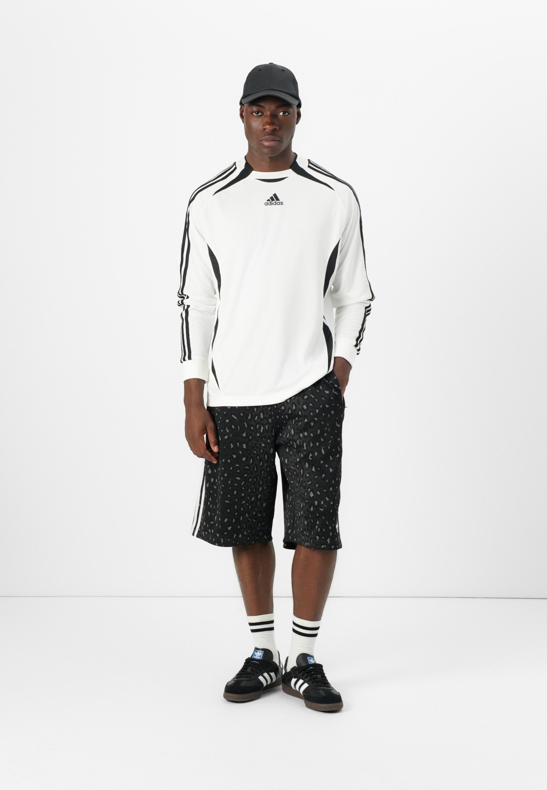 adidas Originals GRAPHIC OS SHO - Trainingsbroek - zwart