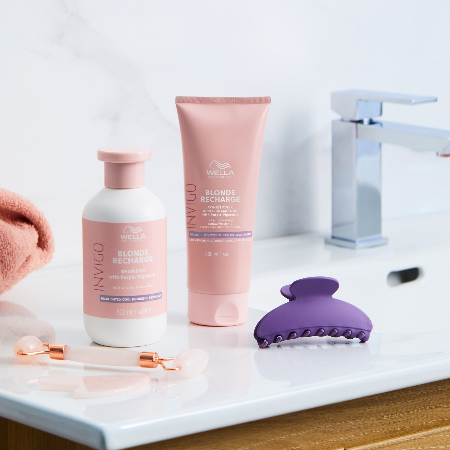 Wella Professionals регенератор INVIGO Blonde Recharge регенератор - 200 мл
