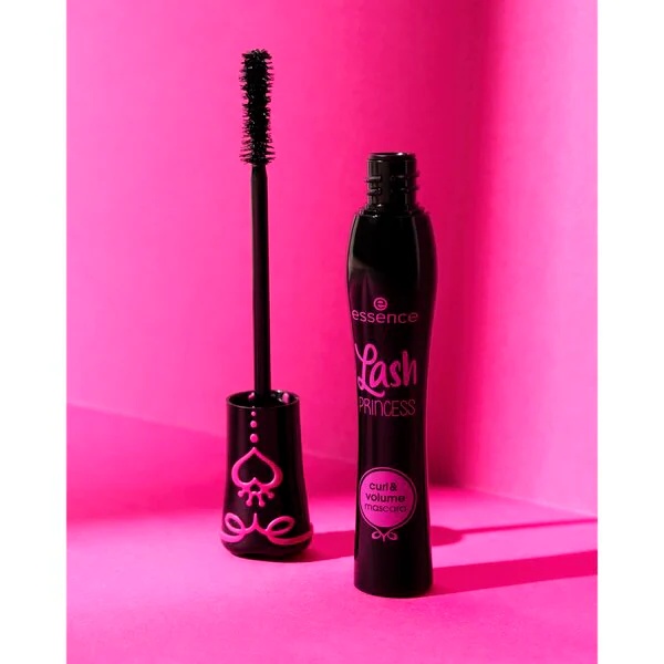 Essence Lash Princess maskara za uvijanje i volumen crna 12ml