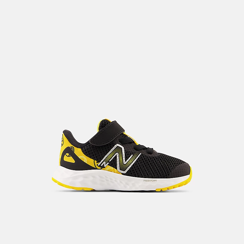 Enfant Fresh Foam Arishi v4 Bungee Lace felső pánttal - Fekete és forró körömvirág