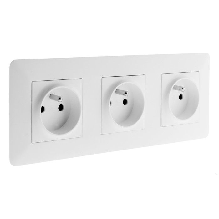 Enchufe triple precableado 2P+E 16A - blanco - Zenitech