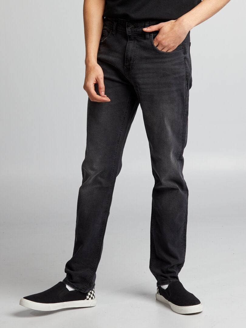 Calça jeans slim fit com 5 bolsos - PRETA