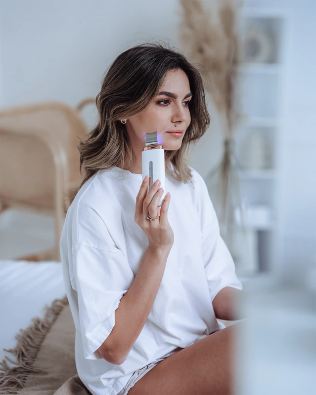 Espátula ultrassônica multifuncional Beautifly B-Scrub Pro com carregamento sem fio