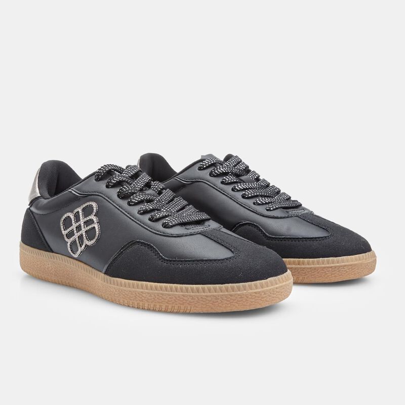 Damskie buty sportowe Bata Red Label z podeszwą w kolorze ziemi