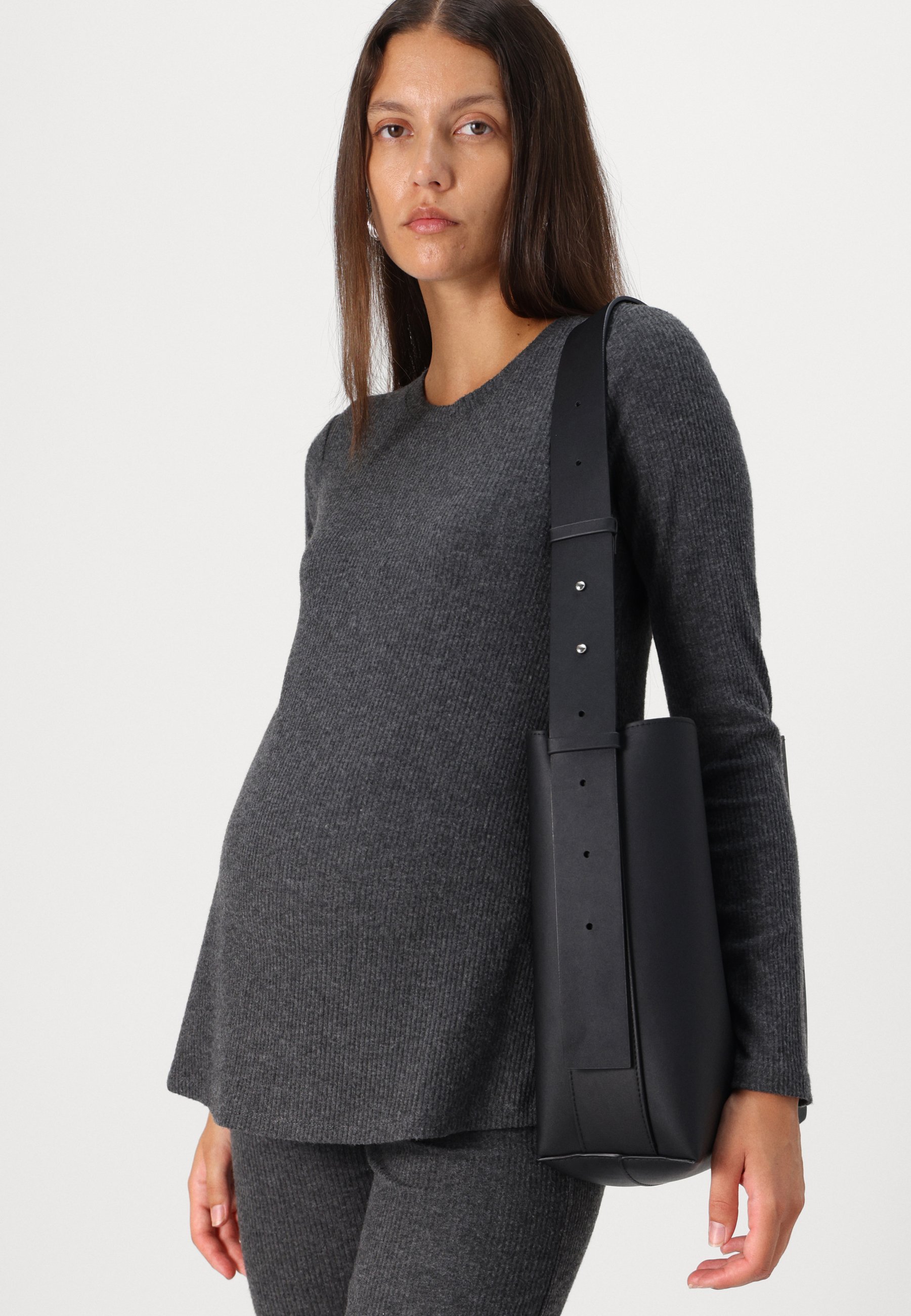 ONLY MATERNITY OLMHALLE - Hlače - tamnosive