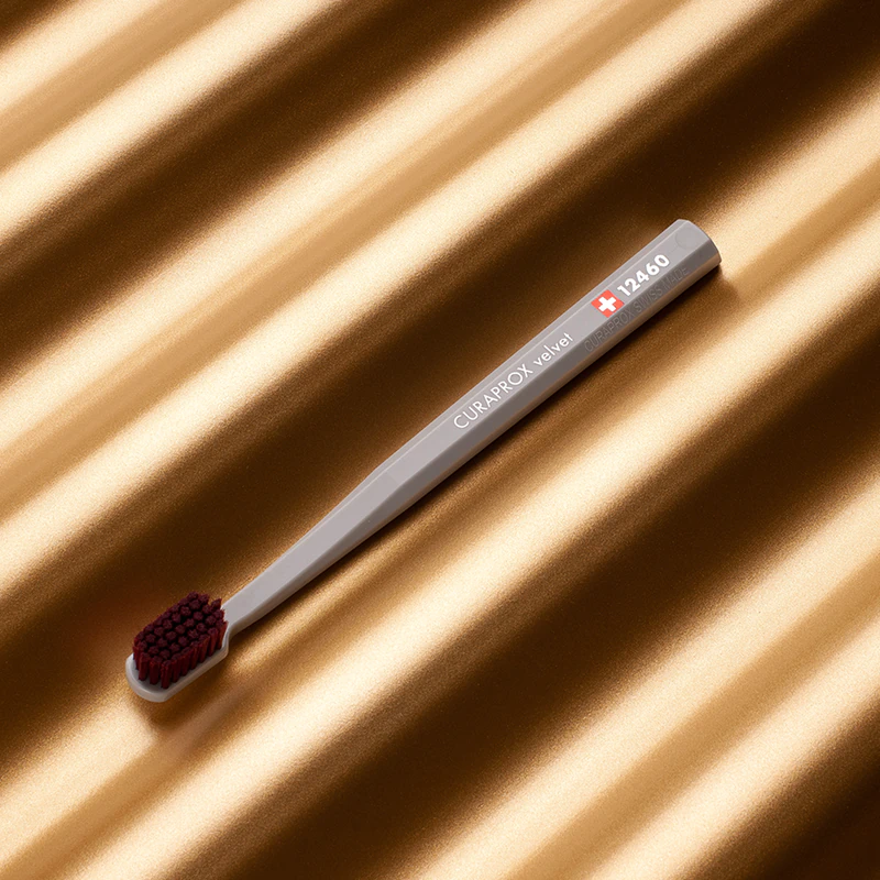 Escova de dentes Curaprox CS 12460B Velvet
