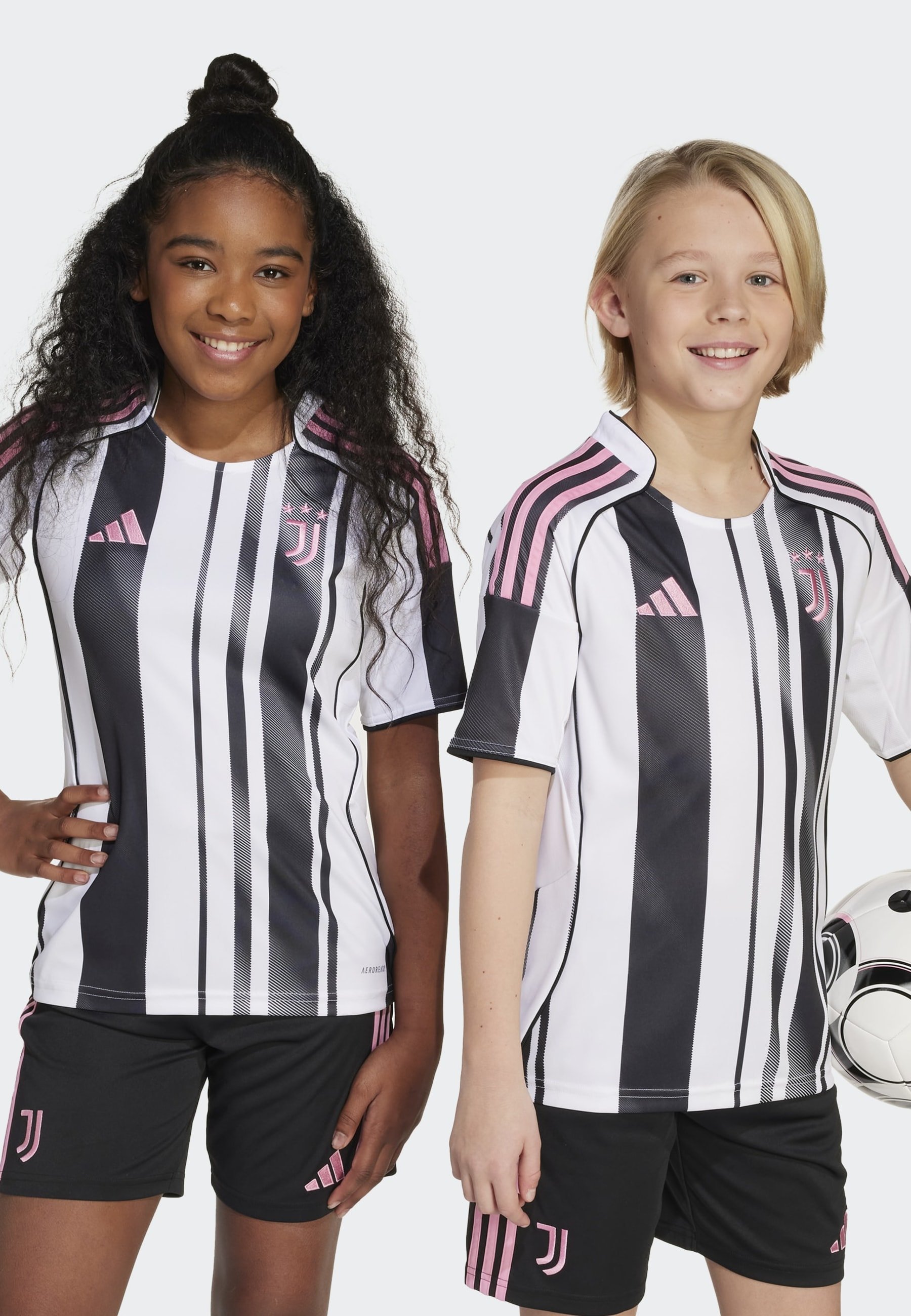 adidas Performance JUVENTUS 25/26 THUISSHIRT KINDEREN UNISEX - Sport T-shirt - wit/zwart