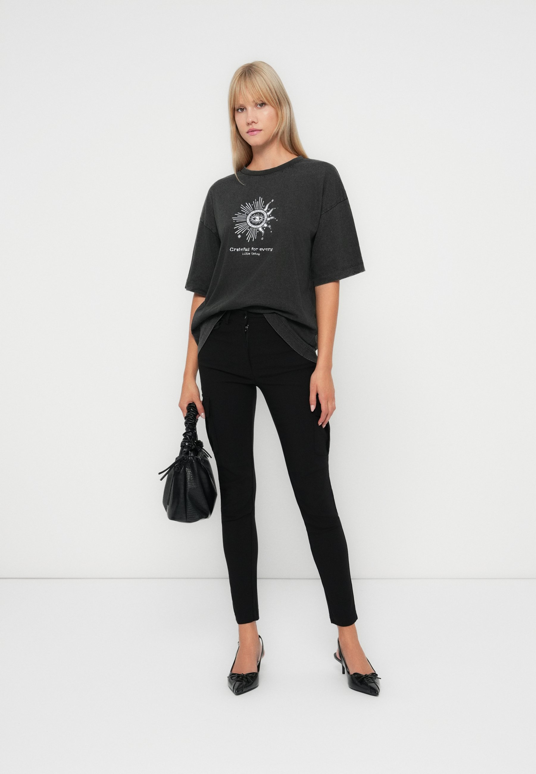 PANTALON VILA VICARGO - Pantalon cargo - Noir beauté