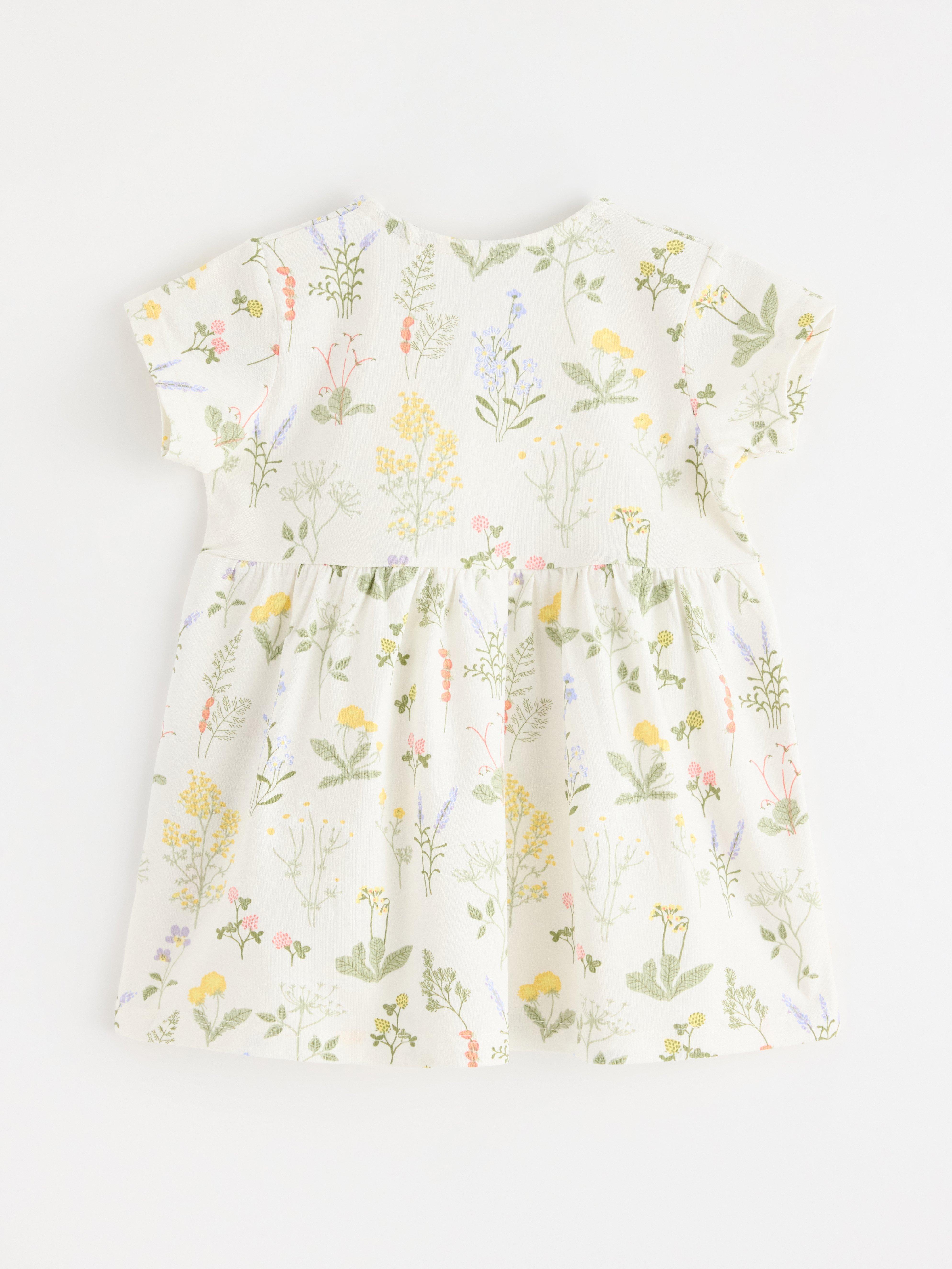 Vestido de manga curta, branco claro acinzentado