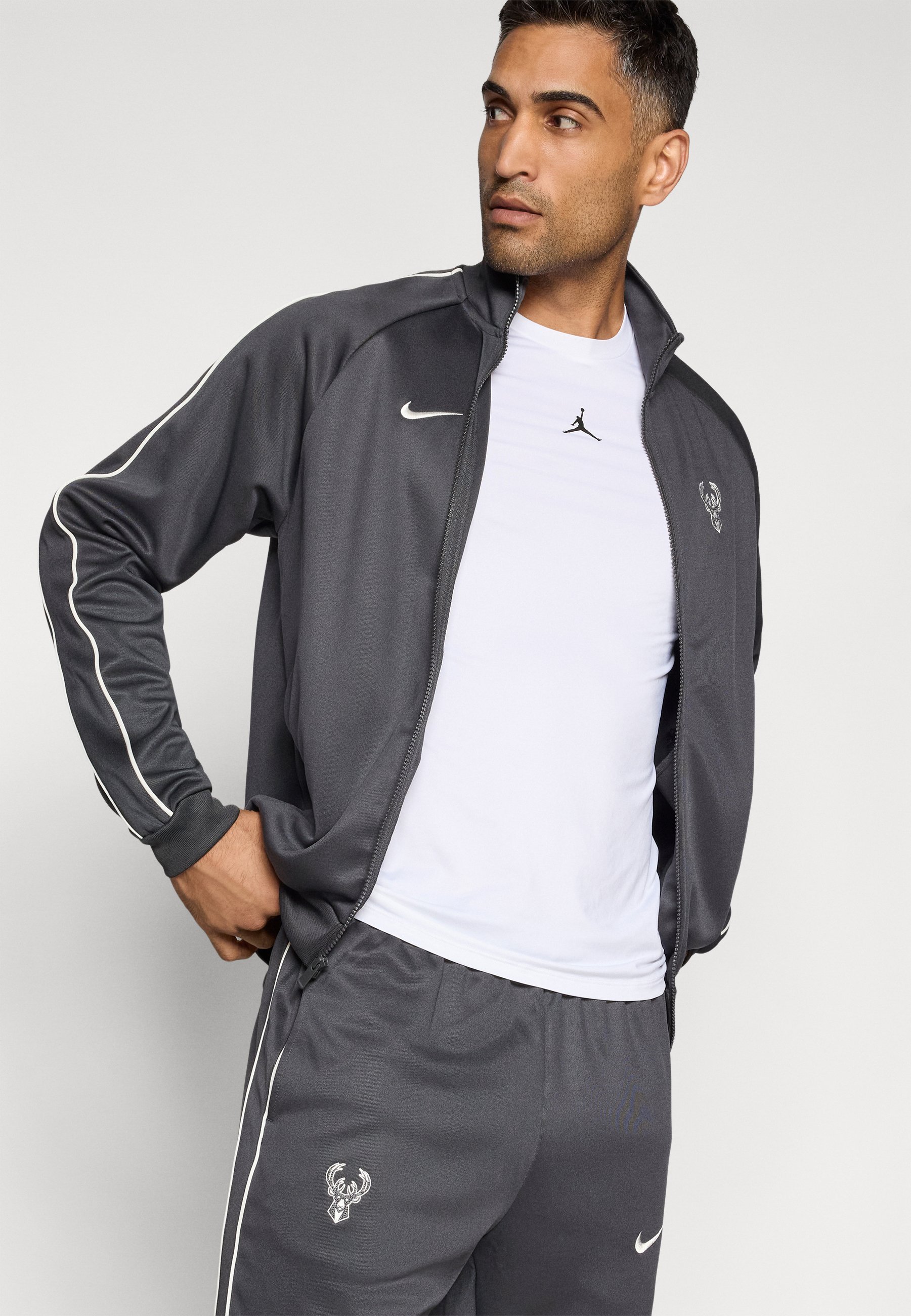Ensemble Nike Performance Milwaukee Bucks Club - Tenue de club - anthracite/voile