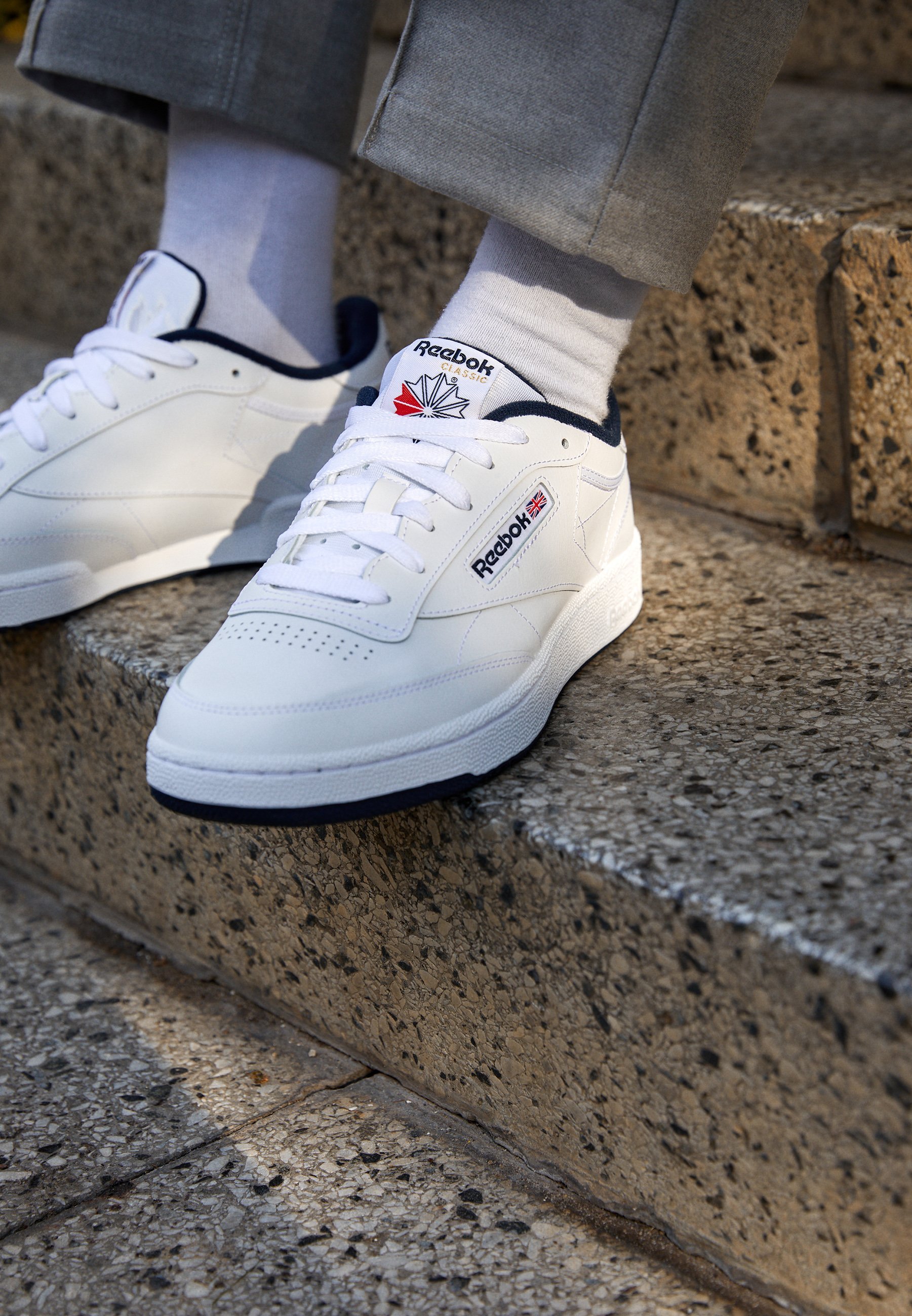 Reebok Classic CLUB C 85 UNISEX - Tenisky - white/navy