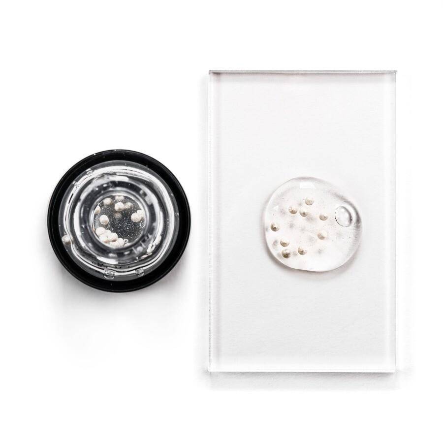 Avant Skincare Feuchtigkeitsserum Age Radiance Sublime Peony & White Caviar posvetljevalne perle - 30 ml