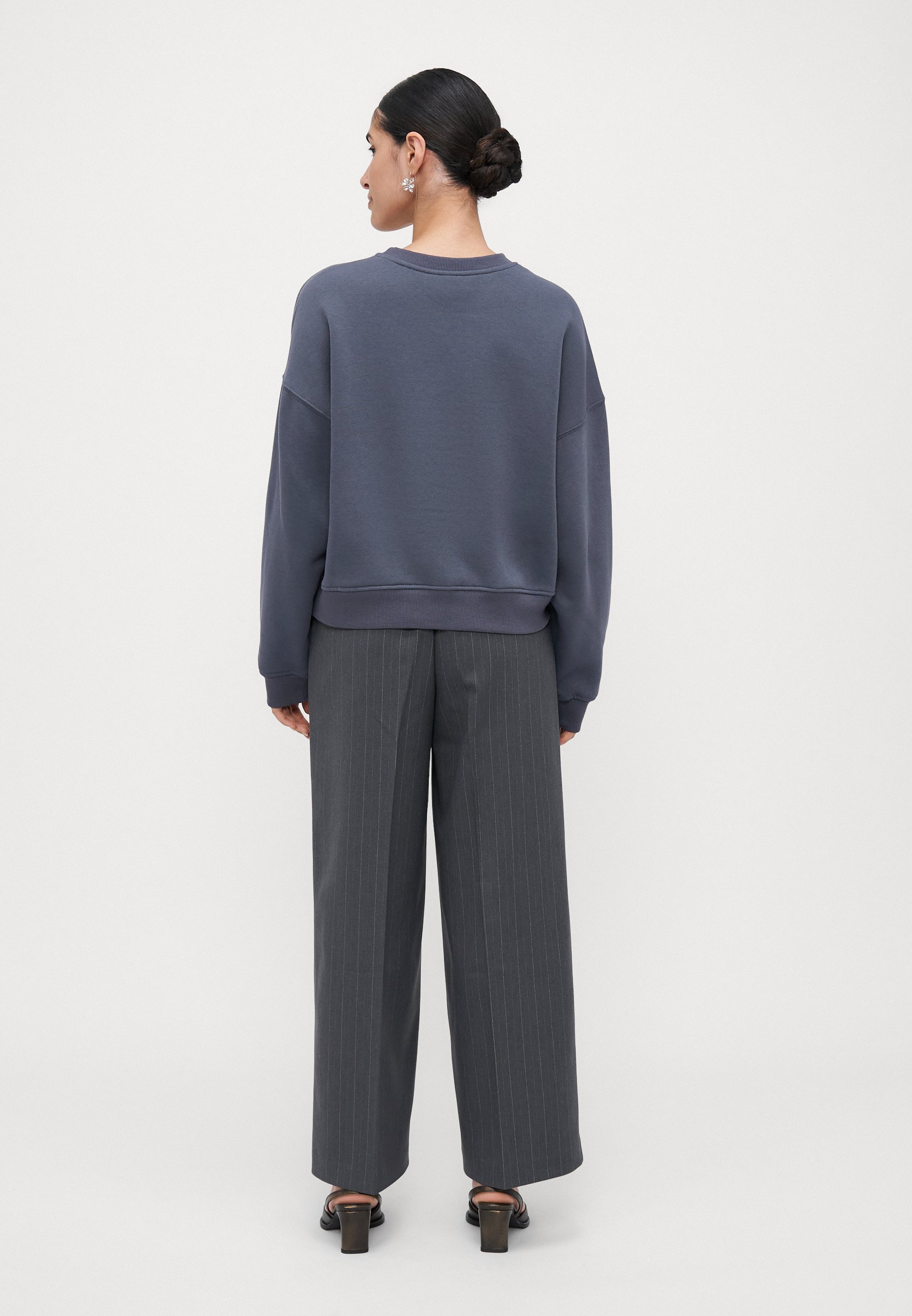 ONLY Petite ONLBEST Sweat-shirt à col rond - bleu foncé