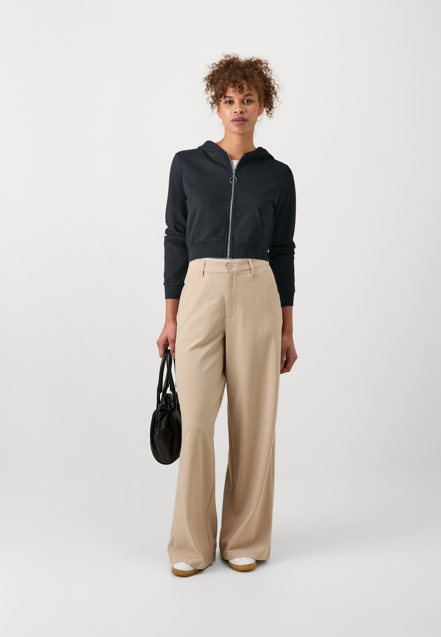 Sweat-shirt zippé Even&Odd Petite - noir