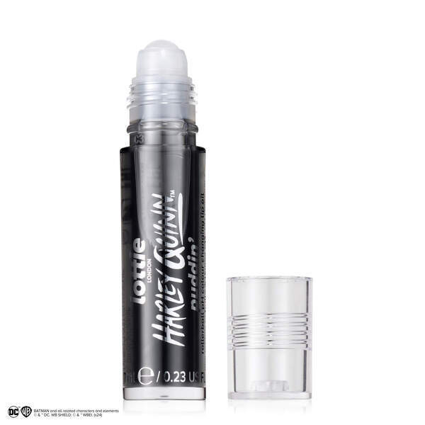 Aceite labial en roll-on negro translúcido con pH neutro de Lottie London x Harley Quinn