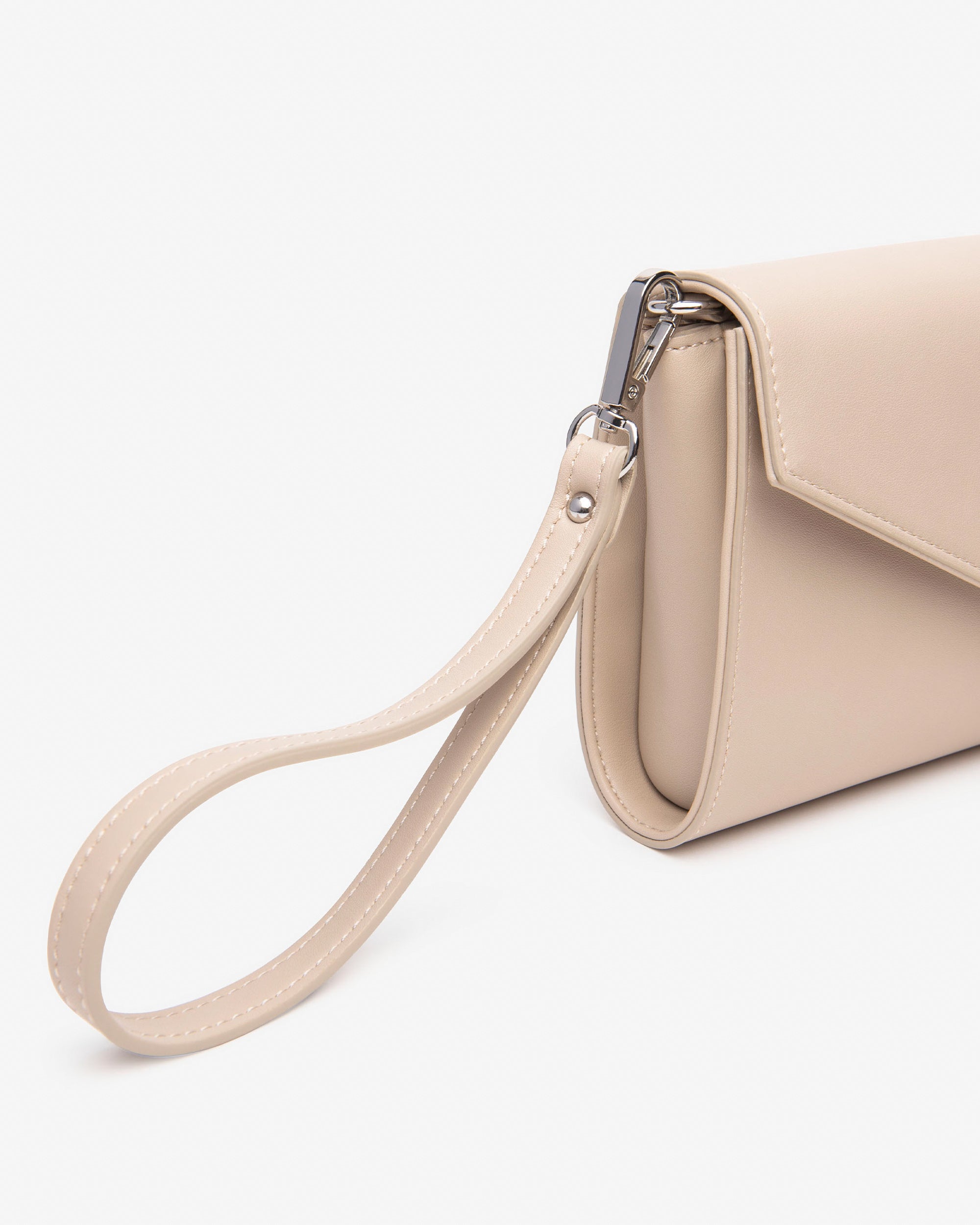  Damen-Clutch aus technischem Material